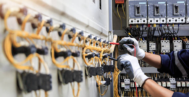Professional Electrician technician working in Franklin Farm, VA